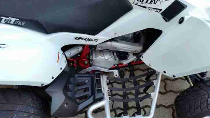 Motorrad-Quad: Triton 450ccm Supermoto