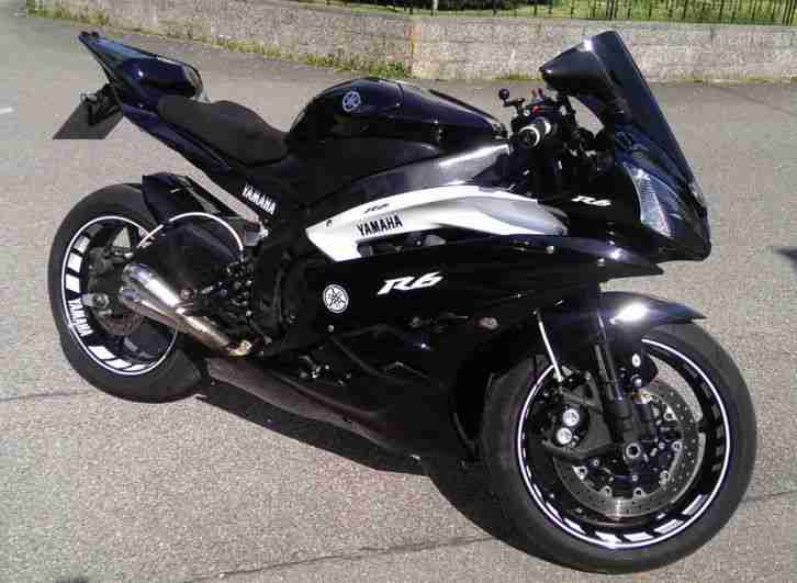 Motorrad R6 RJ11