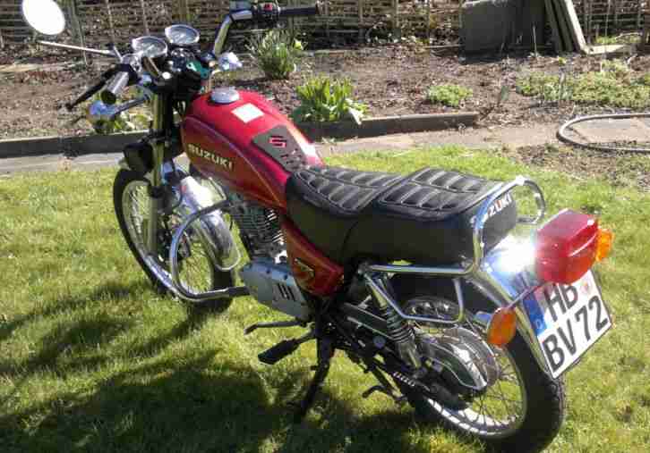 Motorrad SUZUKI 125 GN