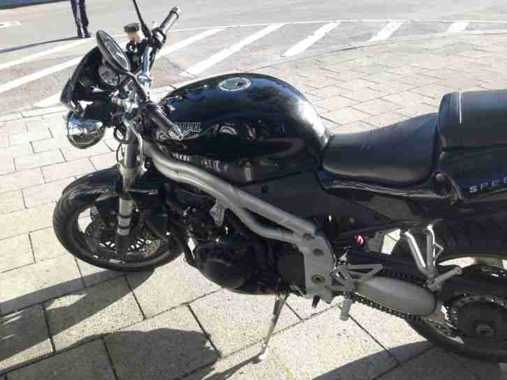 Motorrad Speed Triple 955 i