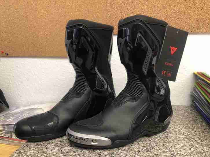 Motorrad-Sportstiefel Marke Dainese Torque Out D1 schwarz Größe 45 NEU!