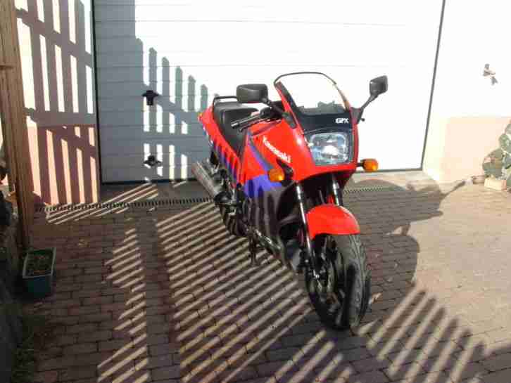 Motorrad Sporttourer Kawasaki GPX 600 R Youngtimer