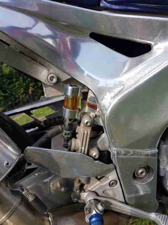 Motorrad Streetfighter Yamaha FZR 1000 / 3 LE