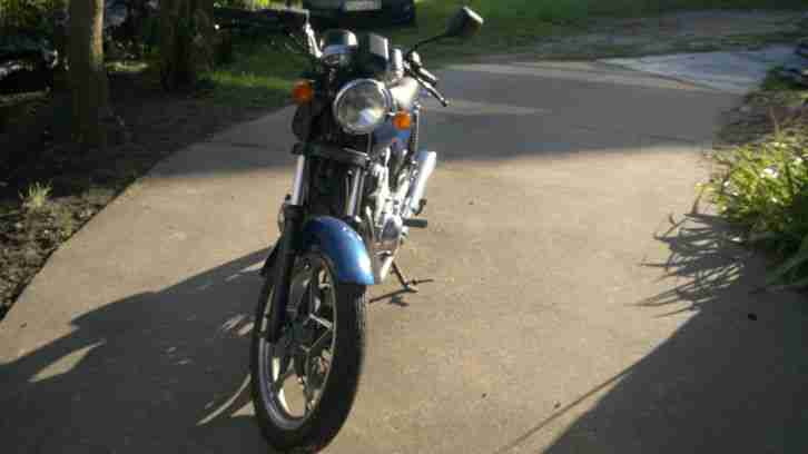 Motorrad Suzuki