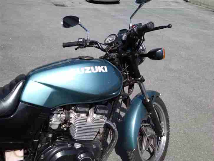 Motorrad Suzuki 400