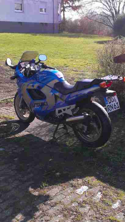 Motorrad Suzuki 600 gsxf 65000 gelaufen ohne tüv an Bastler abzugeben