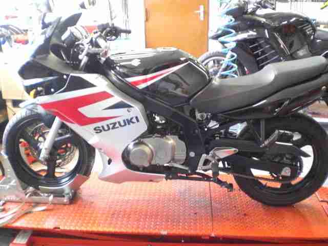 Motorrad Suzuki GS 500 F