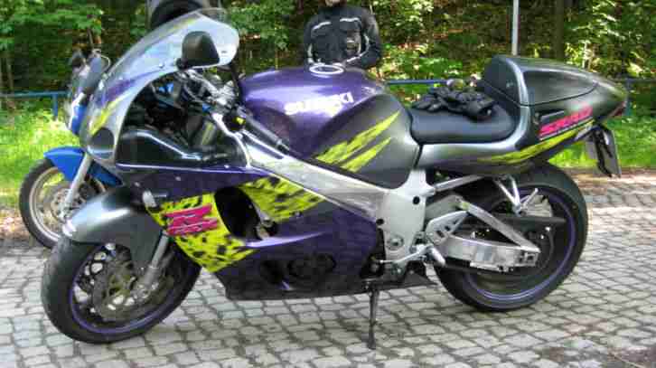 Motorrad GSXR 750 Srad Baujahr 96