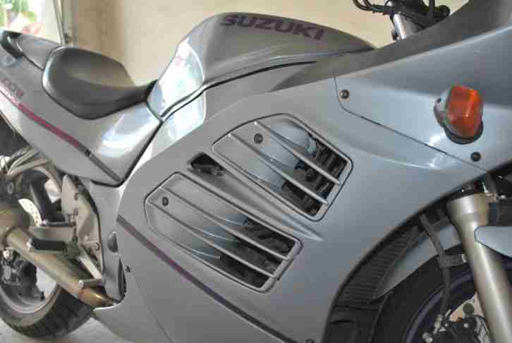Motorrad Suzuki RF