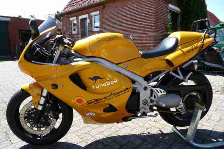 Motorrad Triumph Daytona