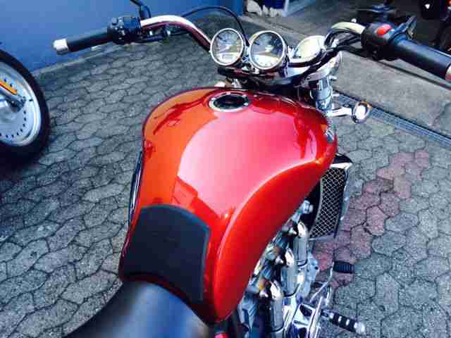 Motorrad Triumph Rocket 3