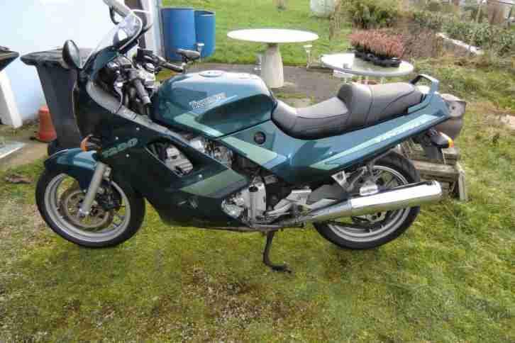 Motorrad Triumph Trophy 1200 T300 1992