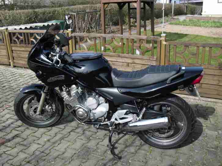Motorrad Diversion XJ 600 S in schwarz