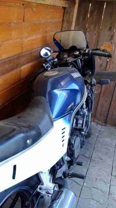 Motorrad FZ750