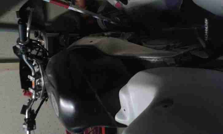Motorrad Yamaha FZR