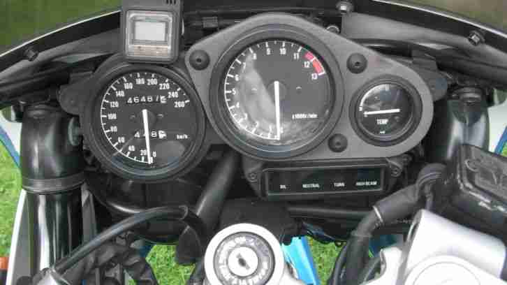 Motorrad Yamaha FZR