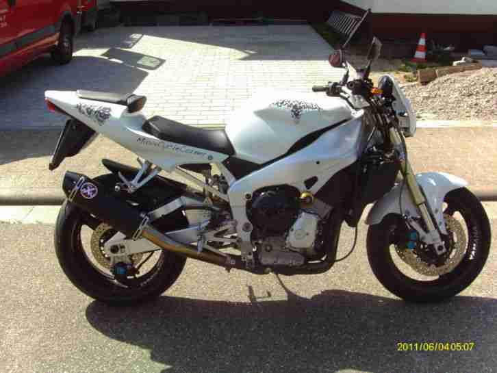 Motorrad Yamaha R1 RN04 150 PS