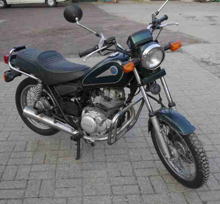 Motorrad Yamaha SR 125