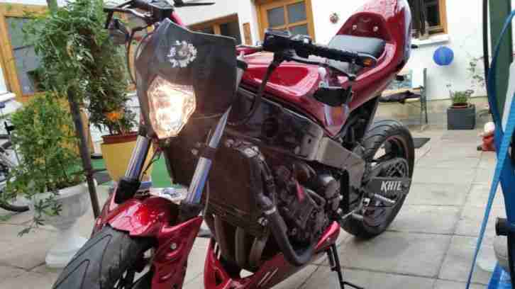 Motorrad Yamaha Streetfighter 1000cm³ VZR