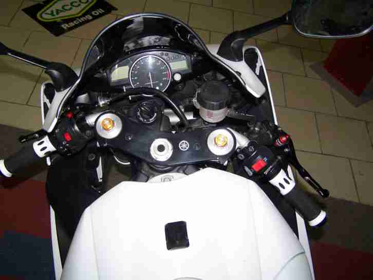 Motorrad Yamaha YZV-R1