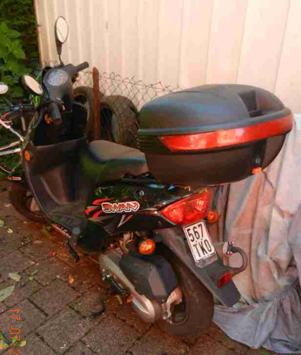 Motorroller 49ccm KEEWAY SWAN
