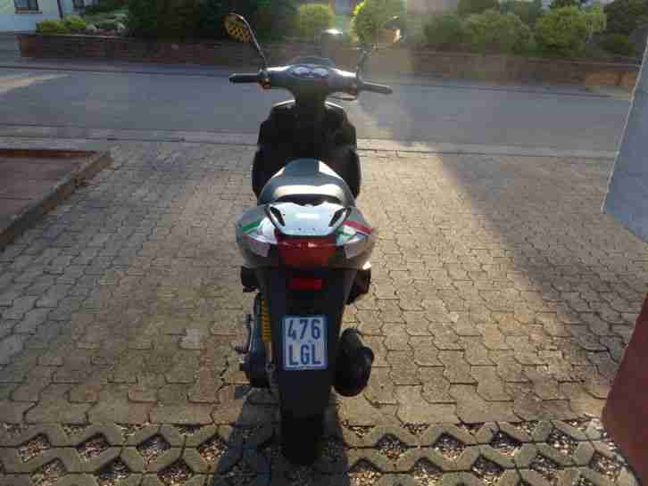 Motorroller 50 ccm Motobi Imola fast neu 30 Kilometer