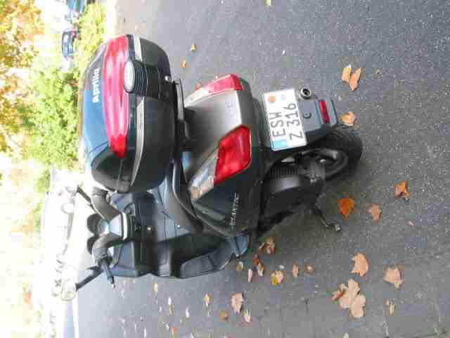 Motorroller Aprilia Atlantic 125,Bj 2005,TÜV Neu,Reifen Neu,km 25000,TOP---lesen
