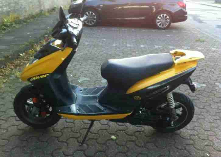 Motorroller CPI Oliver 50 ccm Mofa in Gelb Schwarz mit Versicherung Gedrosselt