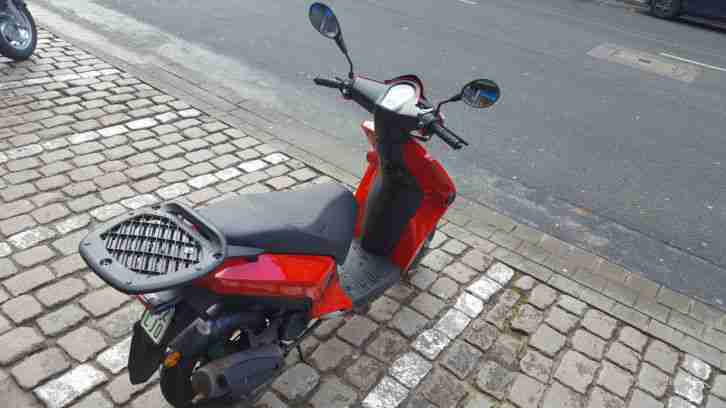 Motorroller Explorer, in Rot, 49ccm Voll Fahrbereit, Versichert bis anfang März
