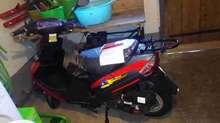 Motorroller GMX 50 ccm rot/schwarz -NAGELNEU-