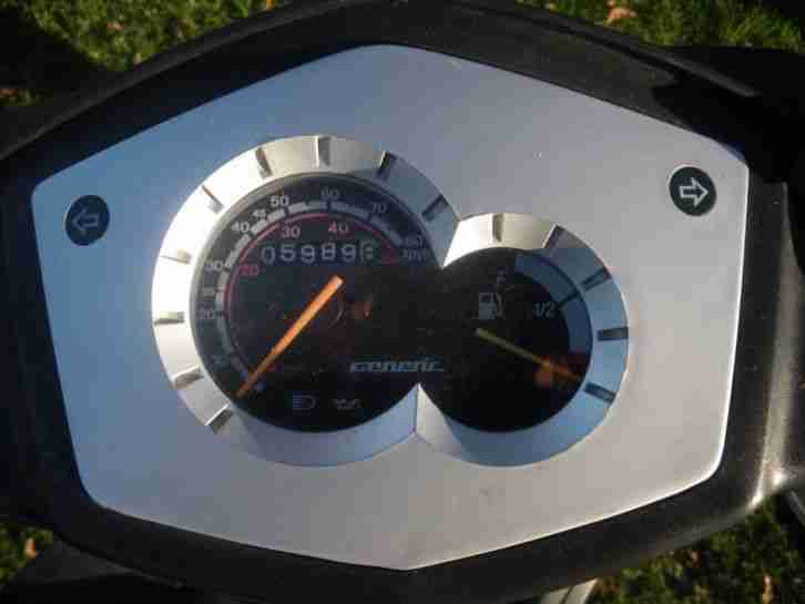 Motorroller Generic XOR 50