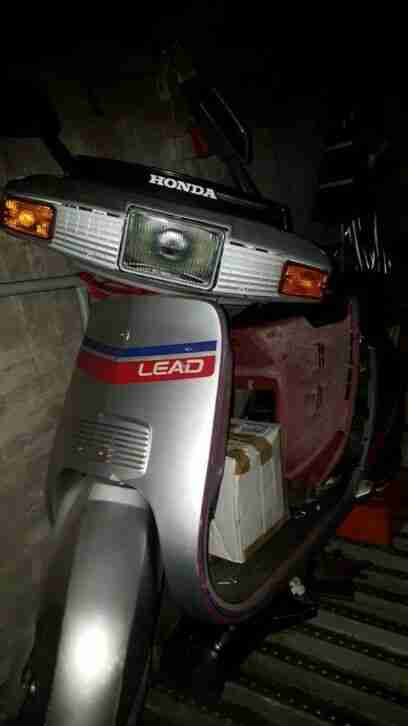 Motorroller HONDA LEAD 50 AF01