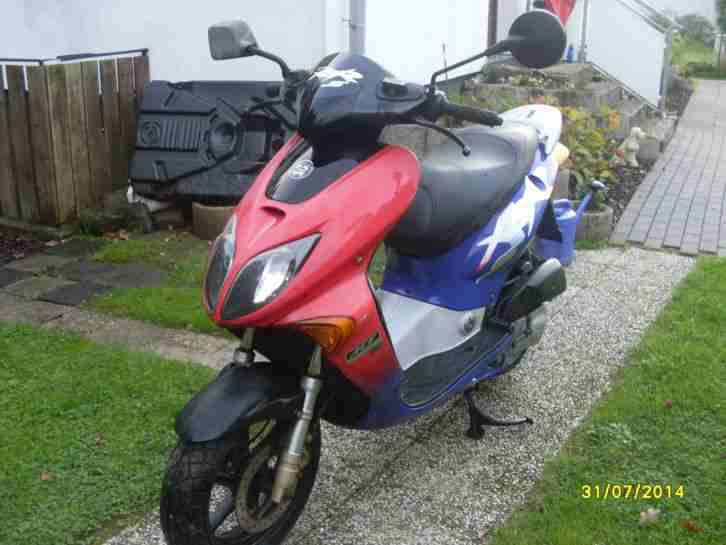 Motorroller Honda X8Rs mit 25 und 50 Km/h Papieren