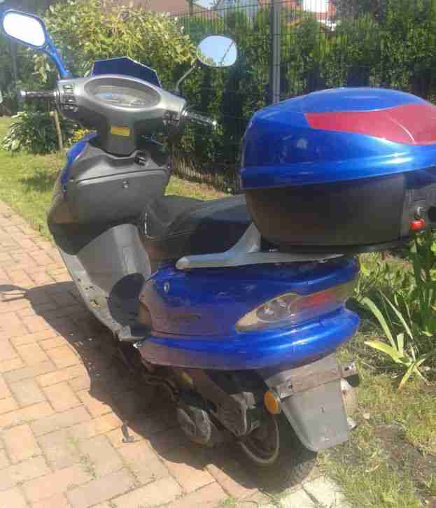 Motorroller Jonway 125 ccm Typ BA 12 an Bastler zum herrichten oder zum schlacht