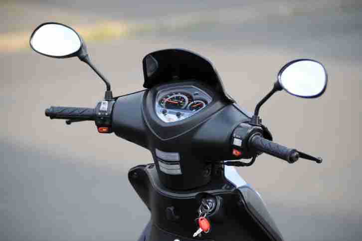 Motorroller KYMCO Agility City 50ccm 4Takter gepflegt 4998 Km