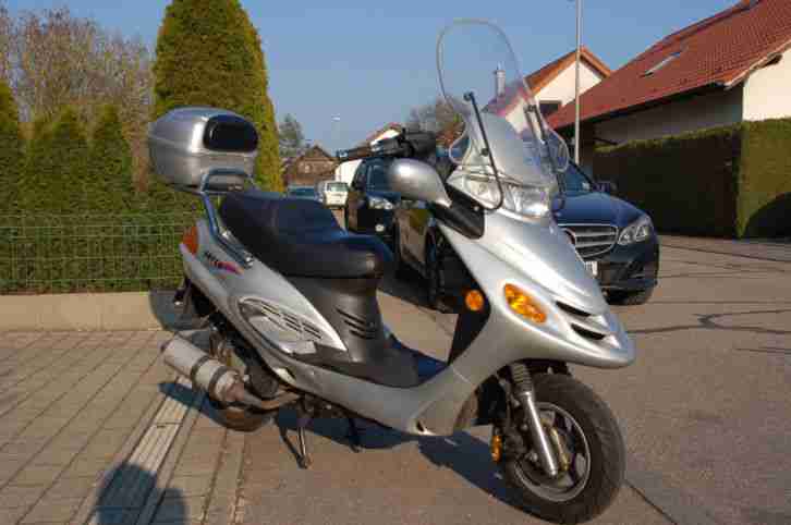 Motorroller Lifan 125 ccm 2.857,5 km