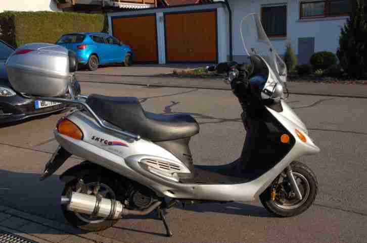 Motorroller Lifan 125 ccm 2.857,5 km