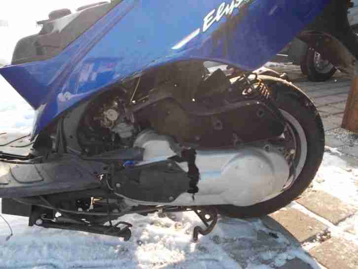 Motorroller Peugeot Elyseo 125 Unfall 5000 km EZ2002 Totalschaden