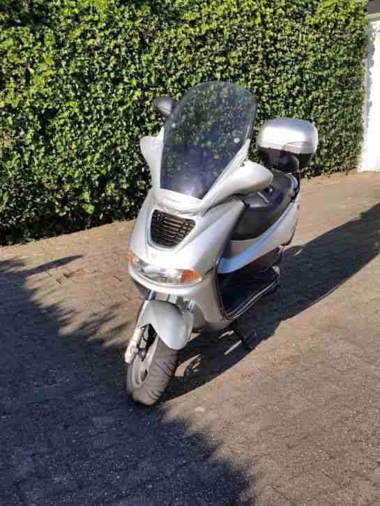 MotorRoller Peugeot Elyseo