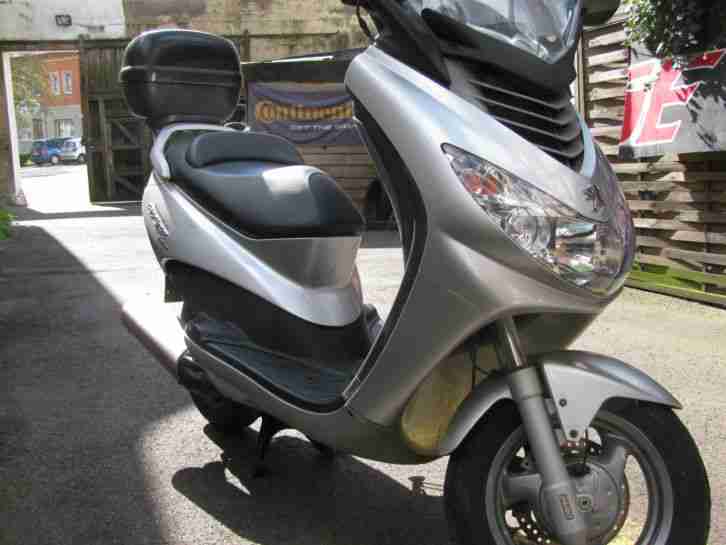 Motorroller Peugeot Elystar 125 ccm,