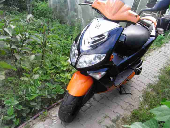 Motorroller Peugeot Speedfight 3 50ccm - 50 er Baujahr 2010 wasser gekühlt.