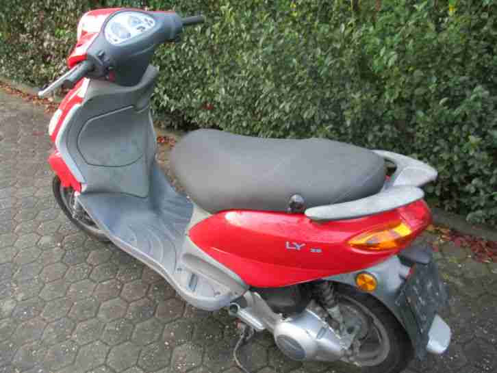 Motorroller Piaggio Fly 125 15360km 8KW 4-Takter Erstzulassung 2007