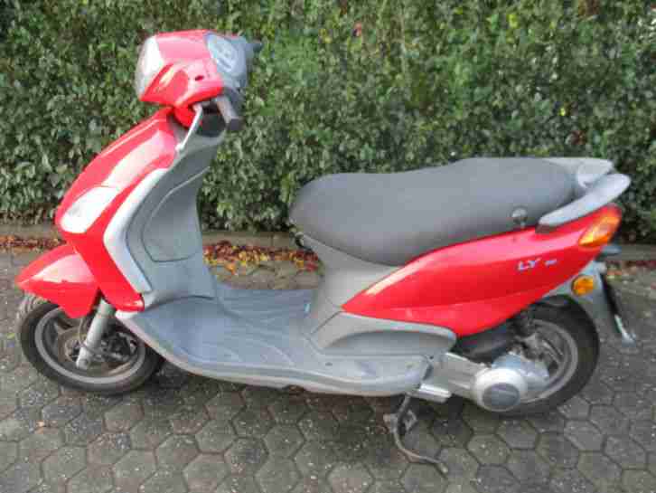 Motorroller Piaggio Fly 125 15360km 8KW 4-Takter Erstzulassung 2007