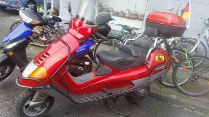 Motorroller Piaggio Hexagon