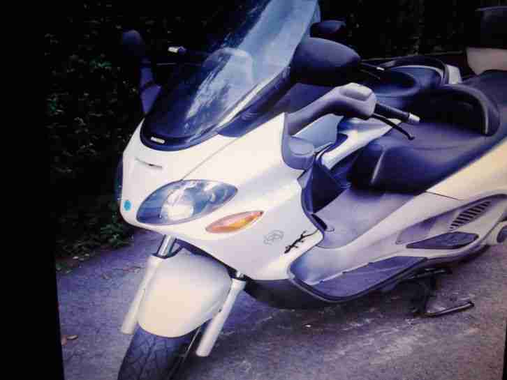 Motorroller Piaggio X9 125