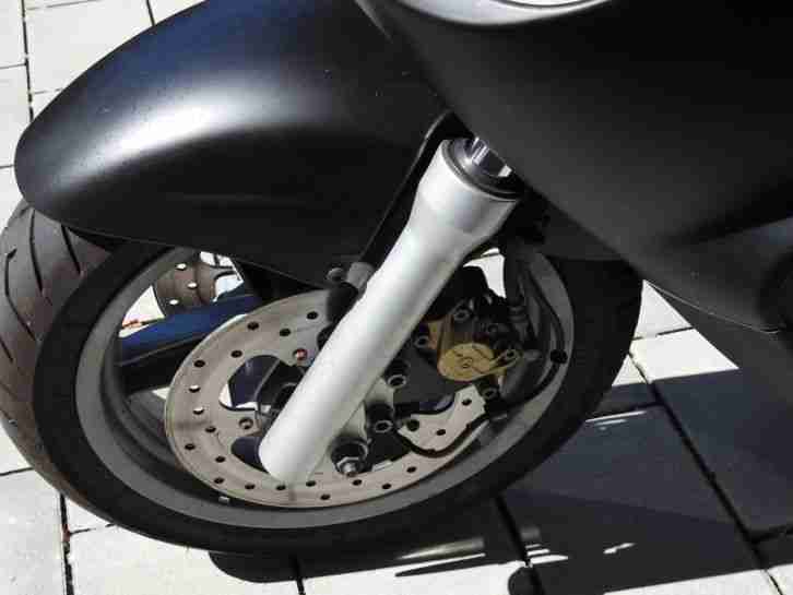 Motorroller Piaggio X9 500