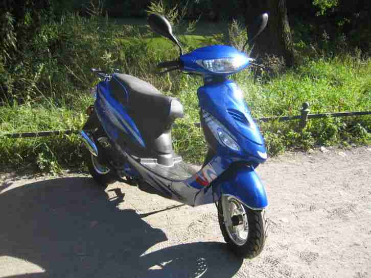 Motorroller "Racer" 49ccm von RollerFoxx neu, Garantie, Alarmanlage, Fernstart