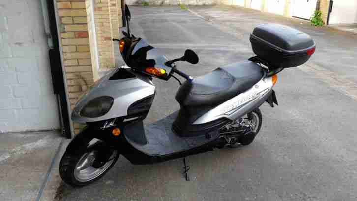 Motorroller, Roller 125 ccm REX