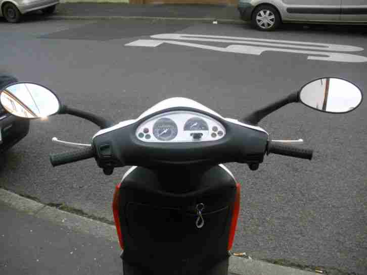 Motorroller Roller Piaggio Fly 125 Bj: 2008