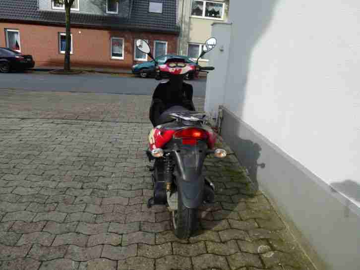Motorroller Tauris Samba 50 Bastelobjekt , defekt aber Motor läuft gut !